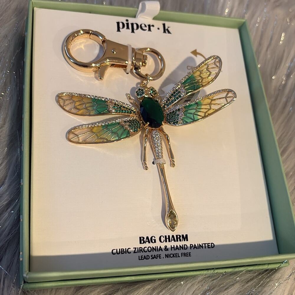 BNWT Viral Piper K Dragonfly Bag Charm in Gift Box - Picture 1 of 5
